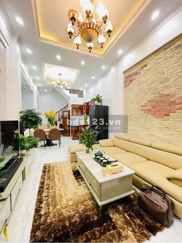 Bán nhà nguyên căn đẹp như khách sạn nội thất đẳng cấp ngõ ngách thông tứ tung, giá tốt