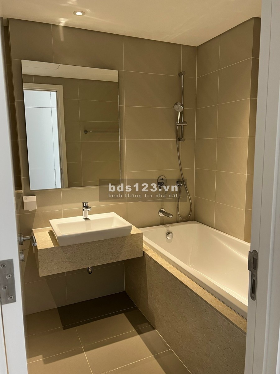 Nhà đẹp giá tốt ngại gì không chốt. 2pn cho thuê tại Đảo Kim Cương LH em Tâm 0902.0506.43