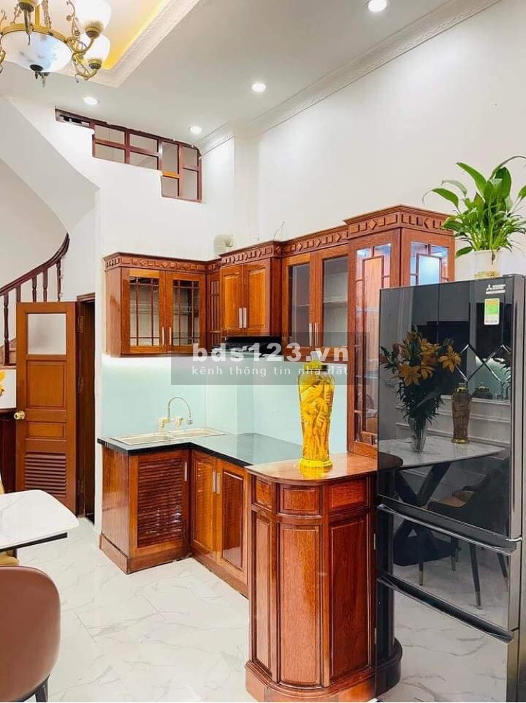 Bán nhà nguyên căn đẹp như khách sạn nội thất đẳng cấp ngõ ngách thông tứ tung, giá tốt