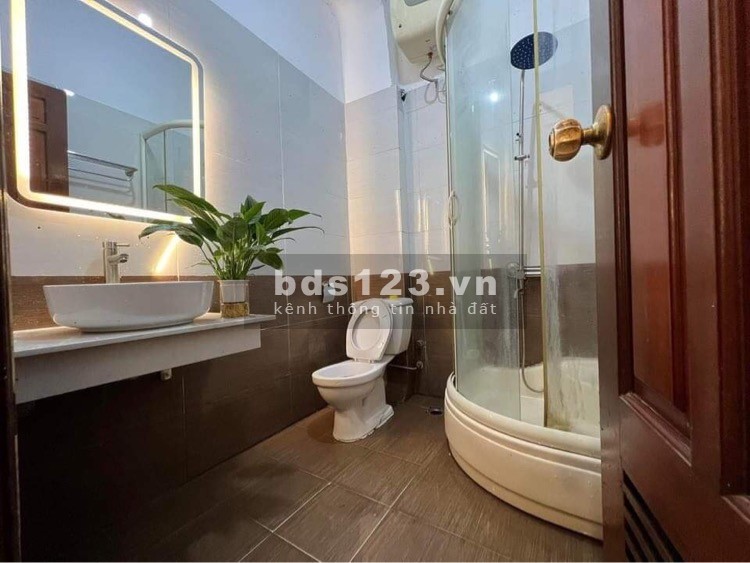 Bán nhà nguyên căn đẹp như khách sạn nội thất đẳng cấp ngõ ngách thông tứ tung, giá tốt
