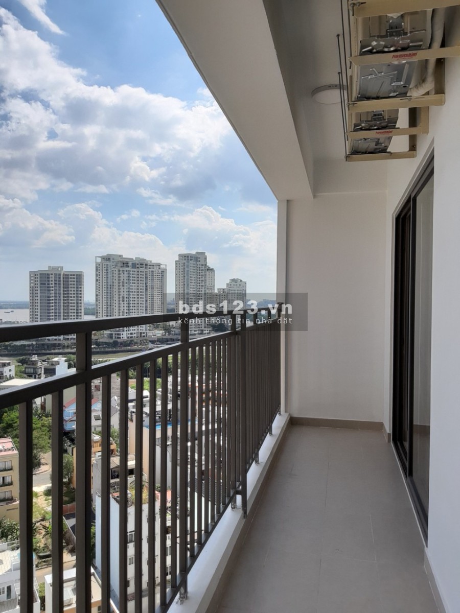 Bán gấp căn hộ 3 pn, dtsd 90m2, view landmark chỉ với 4.8 ty, lh 0909986202 Thuận