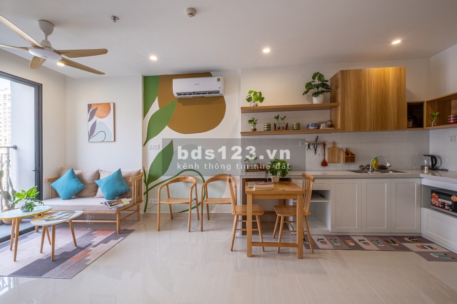 Bán căn hộ chung cư Vinhomes Ocean Park 2 pn, dt 55m2, đủ nội thất, giá 2.05tỷ bao phí