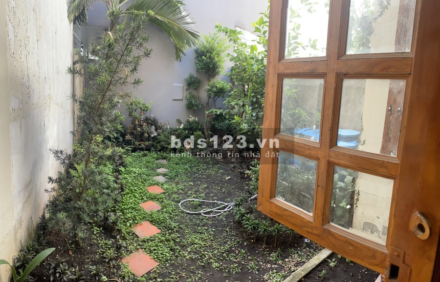 Cho thuê nhà ở Tân Bình, Trường Sơn sát sân bay 330m2 sạch sẽ, nhiều phòng, thoáng mát
