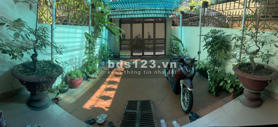 Cho thuê nhà ở Tân Bình, Trường Sơn sát sân bay 330m2 sạch sẽ, nhiều phòng, thoáng mát