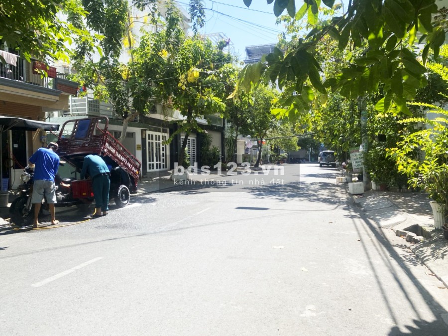 Bán lô đất mặt tiền đường số phường Tân Quy, Quận 7 giá thương lượng chính chủ
