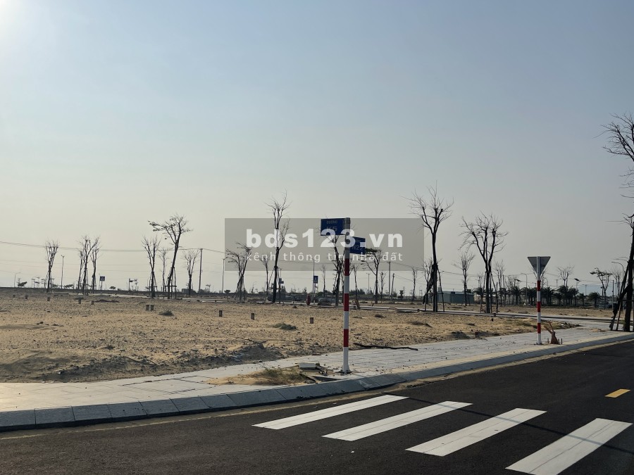Đất nền biển, sổ riêng, Ngân hàng hỗ trợ 70% Lh: 0935321489, sở hữu lâu dài, pháp lý chuẩn