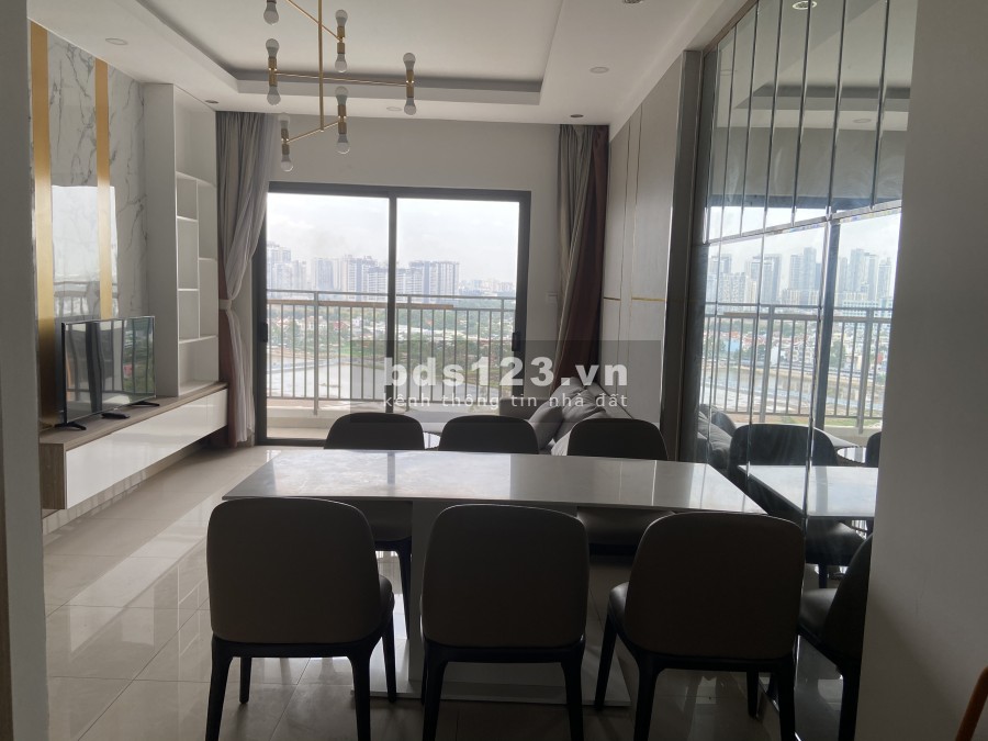 Cho thuê nhanh 3PN nội thất đẹp chỉ 18 triệu/tháng bao phí tại chung cư The Sun Avenue