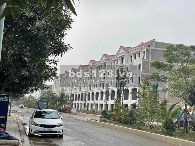 Shop thịnh vượng ngoại giao giá rẻ mặt tiền 7.5m, xây 5 tầng tại dự án Hinode Royal Park