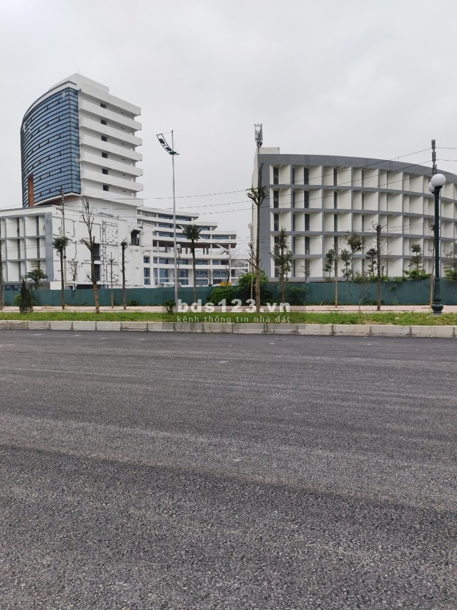 Chính chủ bán 120m2 đất dịch vụ sổ đỏ An Thượng sát học viện chính sách và phát triển