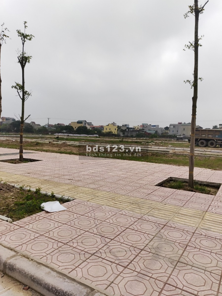 Chính chủ bán 120m2 đất dịch vụ sổ đỏ An Thượng sát học viện chính sách và phát triển