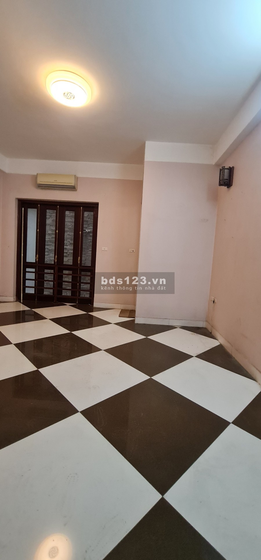 Cho thuê nhà phố Bạch Mai làm văn phòng liên hệ 0913316443, pháp lý chính chủ