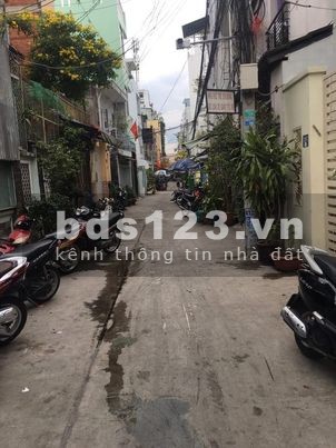 Bán nhà nguyên căn mới trung tâm Quận Bình Thạnh, 2 tầng đúc, dtsd 72m2, giá chỉ 4 tỷ