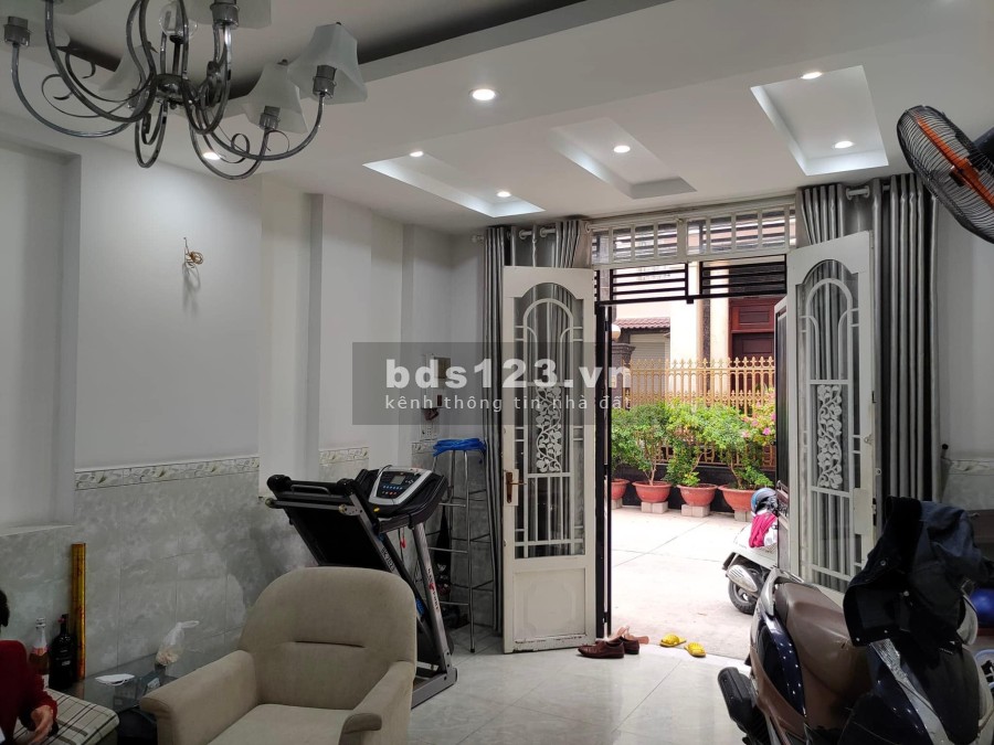 Nguyễn Phúc Chu nhà nguyên căn 1 trệt 2 lầu dtsd 55m2 giá bán chỉ nhỉnh 5 tỷ sổ sẵn