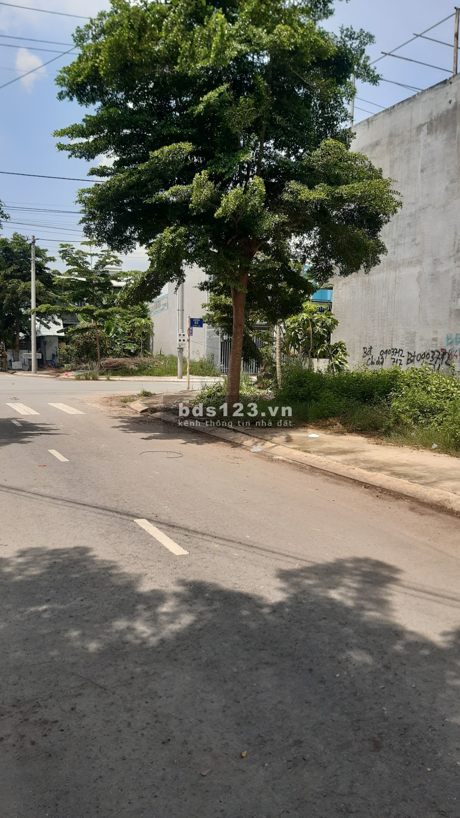 Bán đất gấp chính chủ diện tích 110m2 full thổ cư, dân cư kín, pháp lý chính chủ
