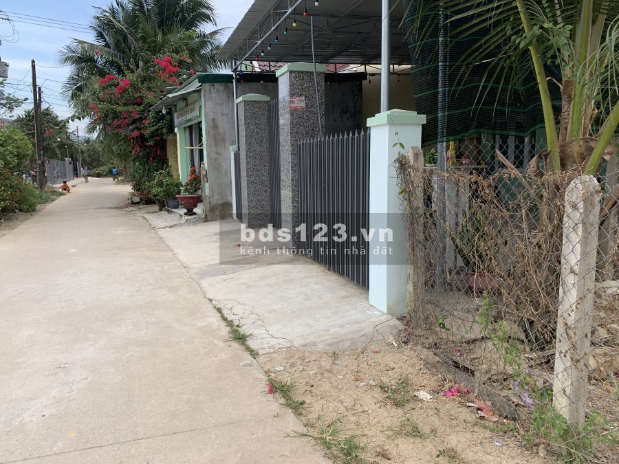 Bán đất xã Diên Phước mặt tiền đường betong 6m Giá 1ty500 có thương lượng