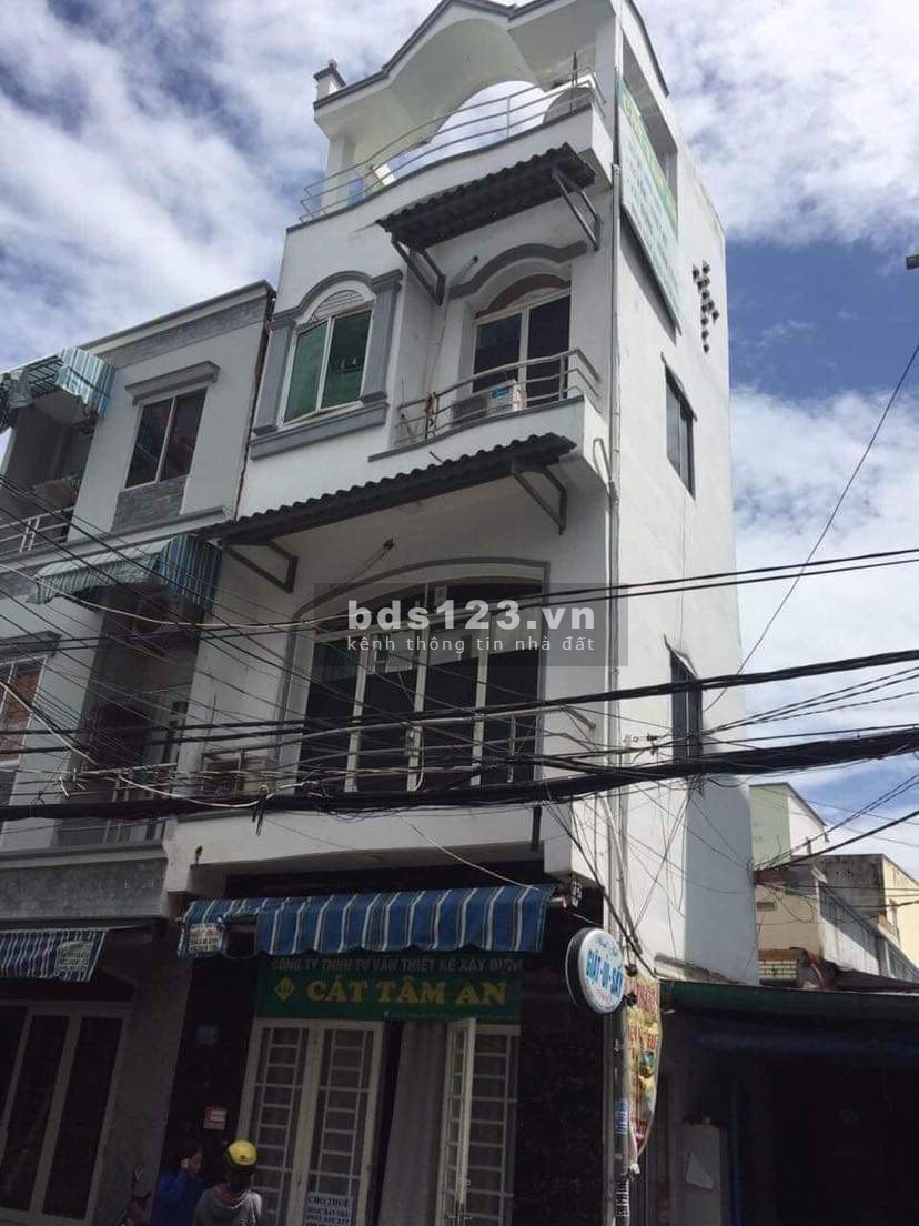 Cần Bán Gấp nhà 4m*4.2m 1 trệt 3 lầu chính chủ, khu dân cư đông đúc sầm uất