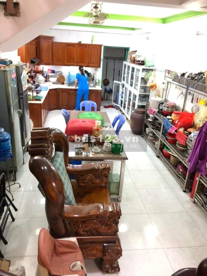 Bán nhà Đường Lê Văn Quới, 4x25, 6 tầng, BTCT, phù hợp kinh doanh, giá nhỉnh 11 tỷ