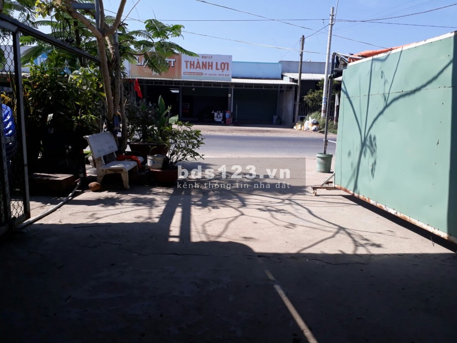Cho thuê mặt bằng kinh doanh, mặt tiền Quốc Lộ 50, khu dân trí, ưu tiên khách thuê dài hạn