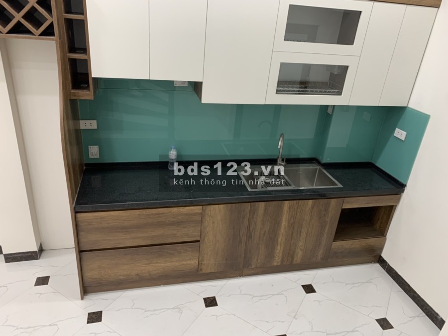 Bán Nhà Đẹp Phố Nguyễn Đình Hoàn, Quan Hoa, Cầu Giấy diện tích 35m 5 tầng giá 4.1 tỷ