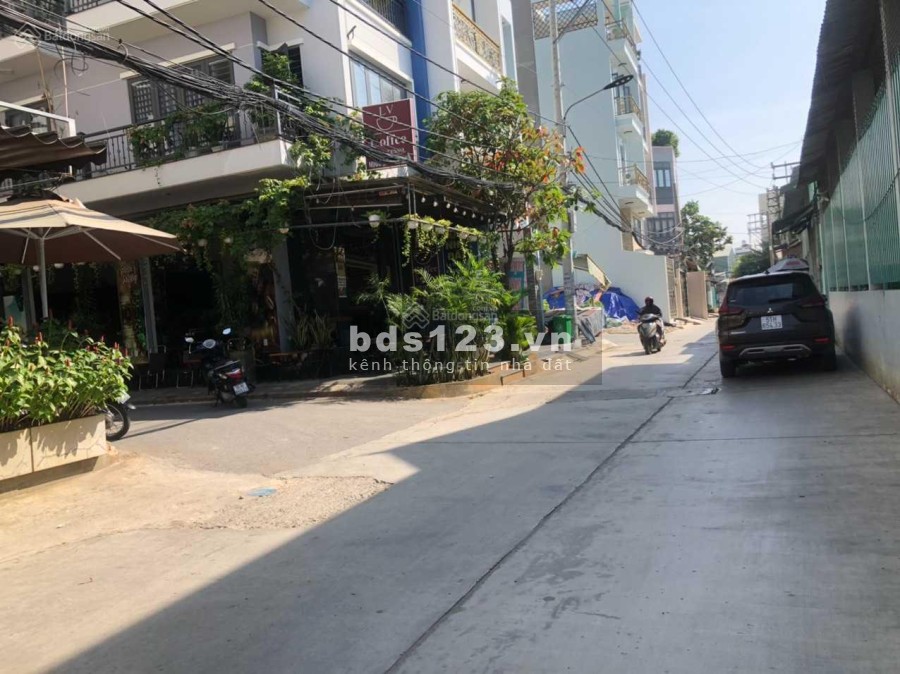 Cho thuê nhà nguyên căn hẻm 132 Mã Lò, Bình Tân (4.2x12m, có gác lửng)
