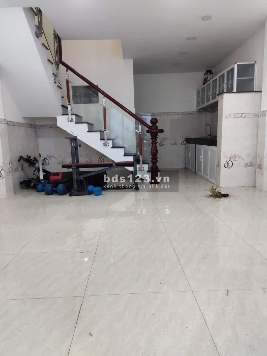 Bán nhà nguyên căn hẻm xe hơi Phạm Văn Bạch nhà 4 tầng dtsd 60m2 giá nhỉnh 6 tỷ