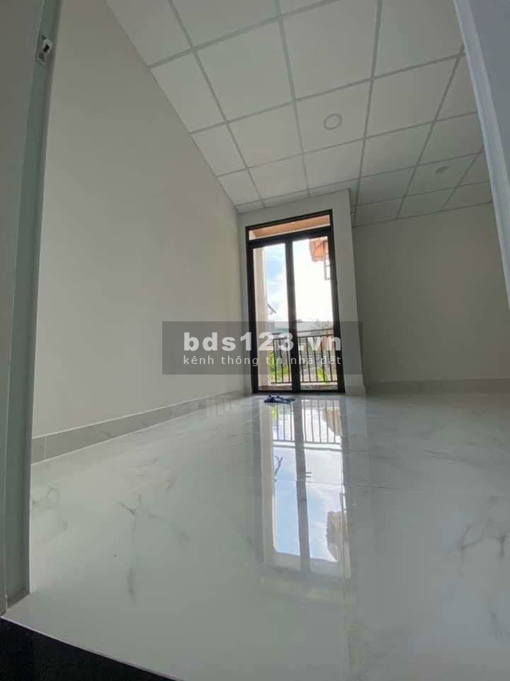 Nhà Hot! Giá rẻ! Sổ đẹp , hẻm xe tải chạy bon bon tới cửa , nhà đẹp đang cần chủ vào ở ngay.