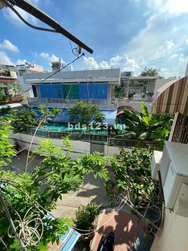Nhà Hot! Giá rẻ! Sổ đẹp , hẻm xe tải chạy bon bon tới cửa , nhà đẹp đang cần chủ vào ở ngay.