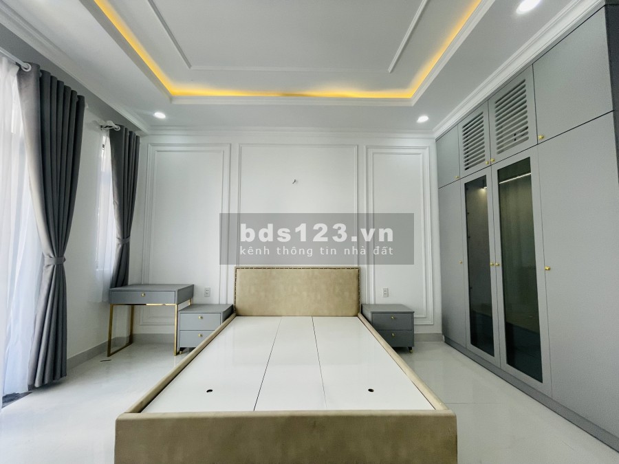 Bán Nhà Mới Hoàn Thiện Ở Ngay Chợ Quận 12 sổ hồng riêng đường xe hơi nhà mới xây