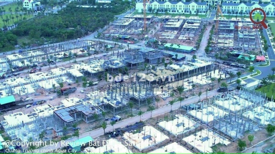 Nhà phố the Suite Aqua dt 160m2 giá tốt 9 tỷ, bao gồm phí VAT, hướng Tây Nam, lh 0985197433