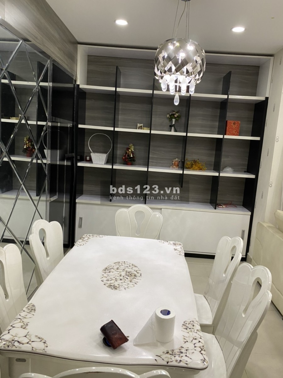 Mình cho thuê căn hộ Him Lam Phú Đông 68m2 full nội thất xách vali vào ở ngay LH Dương 0906388825