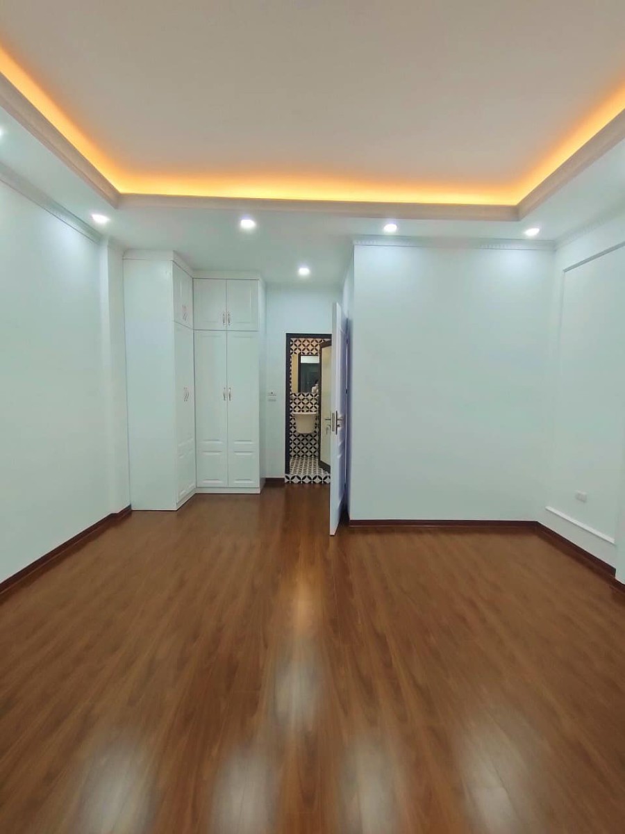Bán nhà riêng phố Kim Ngưu thang máy dòng tiền 80tr/tháng - 20p dtsd 85m2, giá 11.8 tỷ