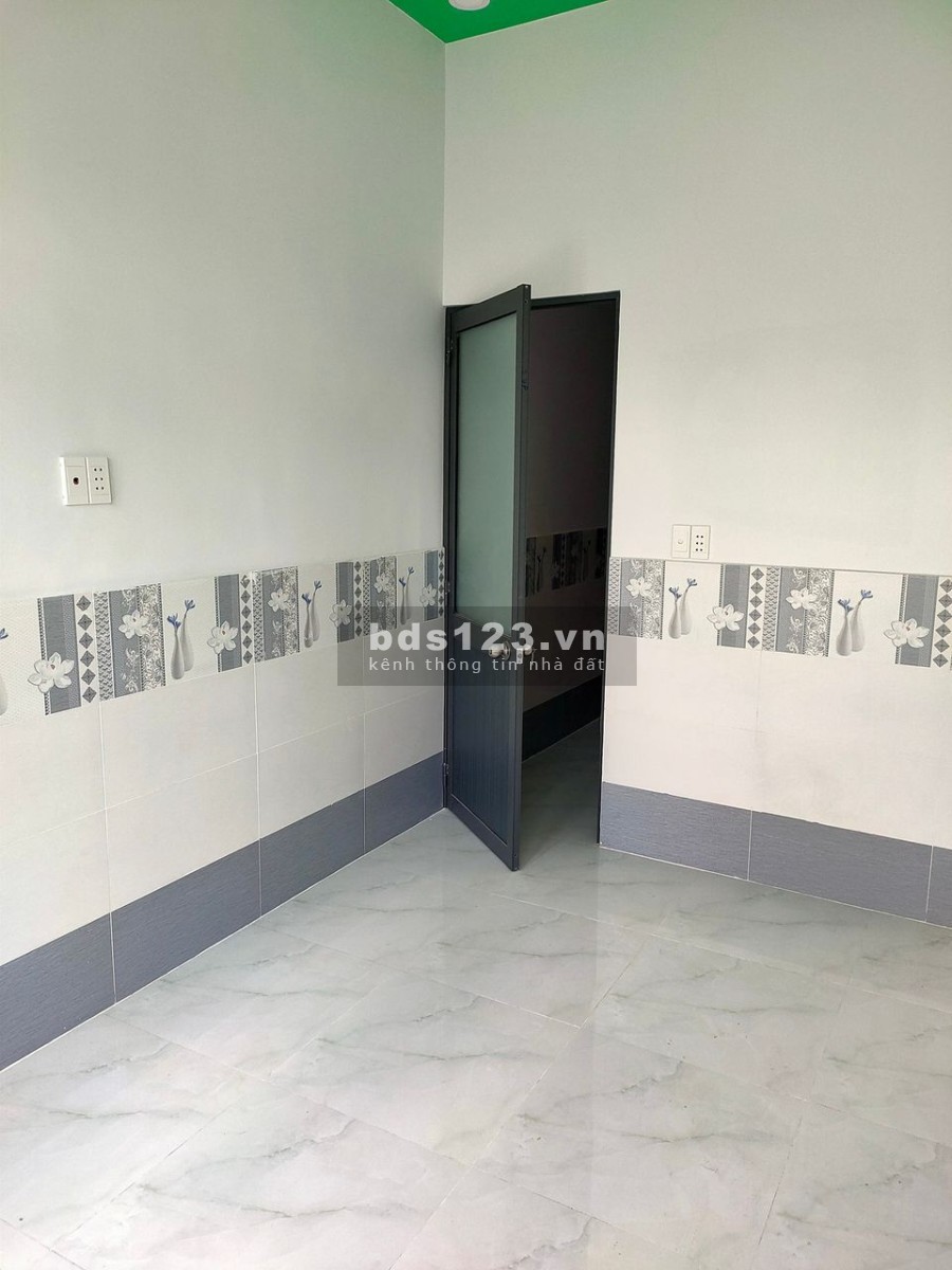 Bán Nhà Hẻm xe hơi 1 trệt 2 lầu diện tích 32M2 giá bán nhanh 2,6 tỷ Phường 15 Quận 8