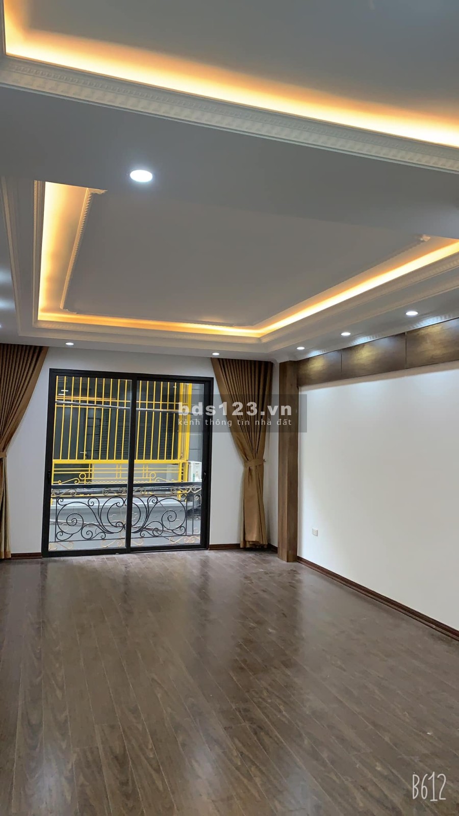 Siêu phẩm Lạc Long Quân đỉnh cao diện tích 68m2, 6 tầng mặt tiền 4.1m, giá 16.7 tỷ