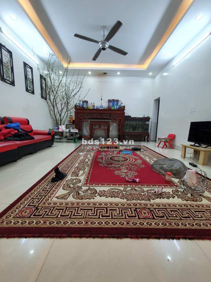 Bán nhà Vũ Phạm Hàm 40m2 5 tầng mới ô tô, gần phố ở ngay giá bán 5.2 tỷ, lh 0918178854