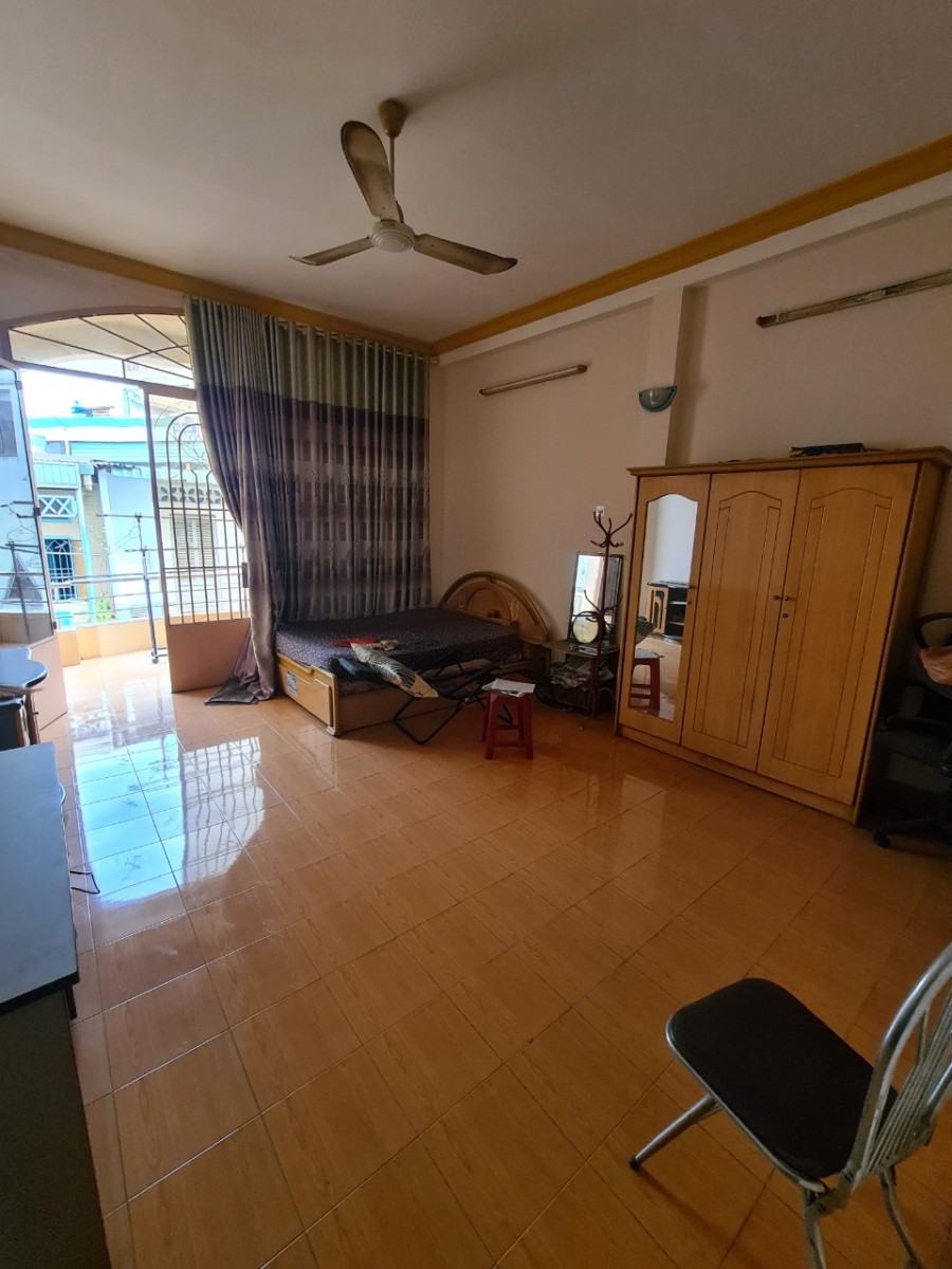 Nhà 2 mặt tiền hẻm xe hơi Trường Chinh, Tân Bình. Diện tích (80m2) 4.6 x 17.5. 3 tầng BTCT giá chỉ