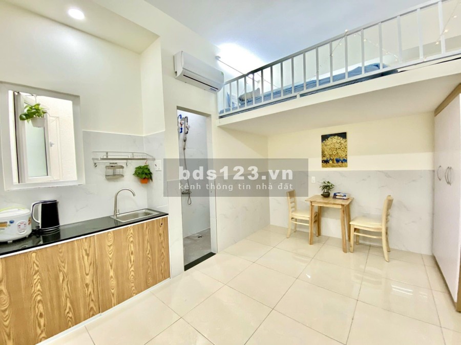 Phòng tiện nghi Gác 30m2 ngay Trường Đh CNTP sẵn Máy lạnh đường Dương Đức Hiền, Tân Phú