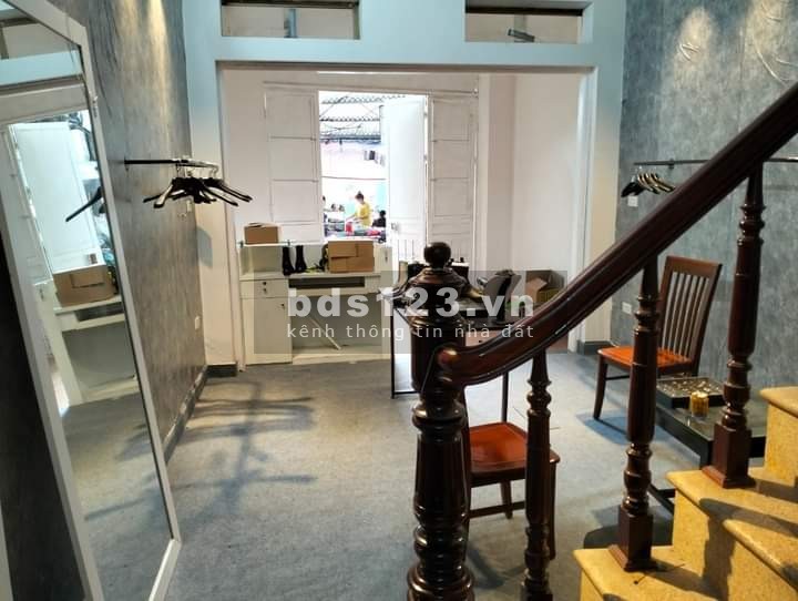 Bán nhà trung tâm quận nam từ liêm, diện tích sử dụng 75m², 4 tầng, ô tô, kinh doanh.