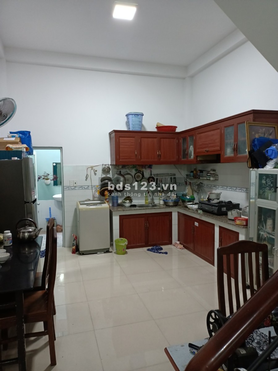 Chính chủ bán nhà mặt tiền đường 16 mét đường 138 phường Tân Phú Quận 9, lh 0772108085