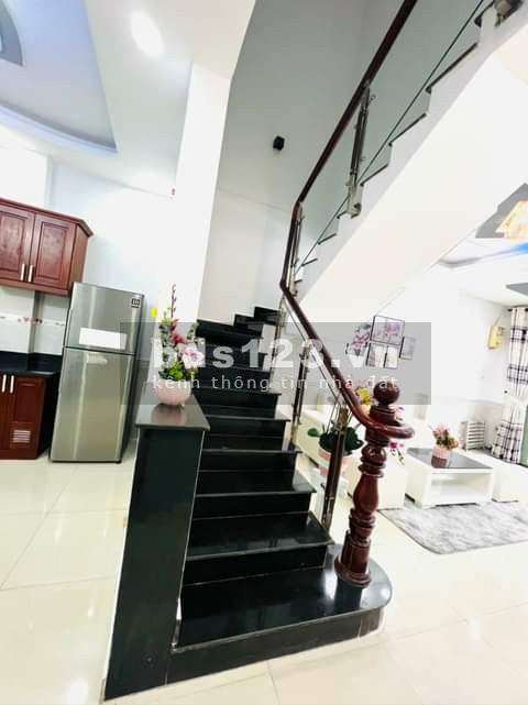 Bán gấp nhà HXH quay đầu đường B3 Tây Thạnh 150m2, 5 tầng, 5,2 tỷ Tân Phú