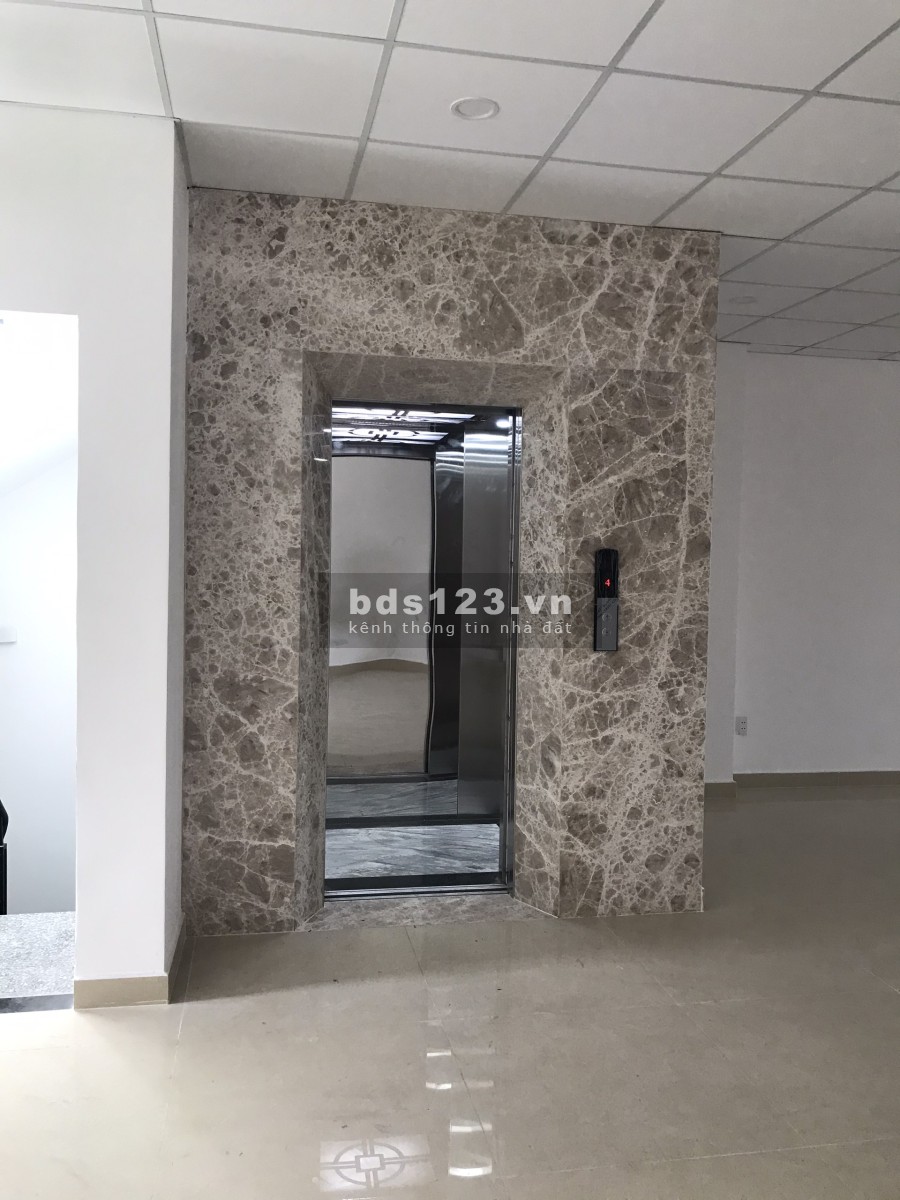 Cho Thuê Lầu 2,3,4 + Sân thượng tại 92 Xuân Thuỷ. Giá rẻ nhất thị trường, tiện ích đủ