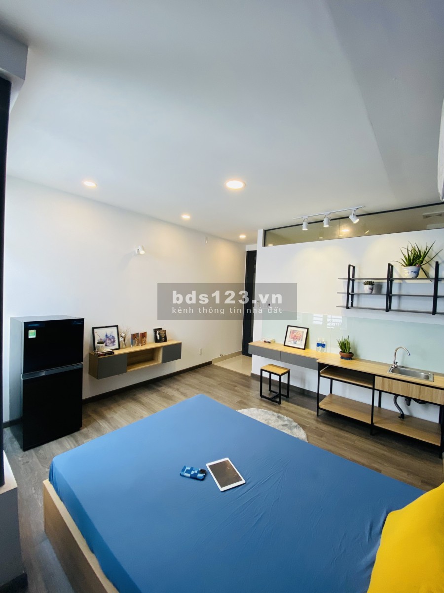 Cho thuê căn hộ dịch vụ full nội thất đường Thích Quảng Đúc, bàn giao vào ở ngay