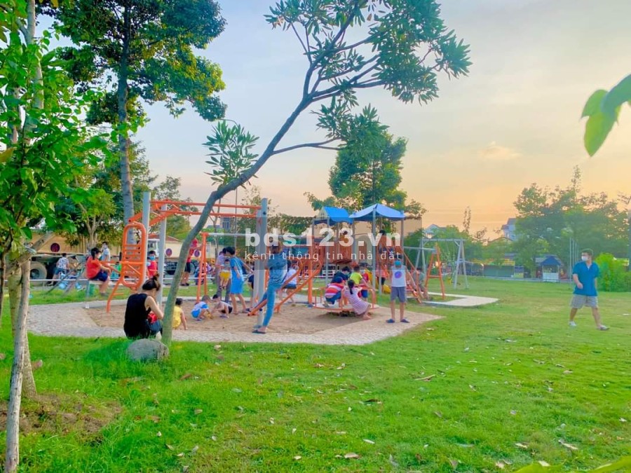 Phong cách sống Châu Âu giữa lòng Dĩ An, đự án Icon Central quy mô 5.3ha, 469 nhà kiểu mẫu