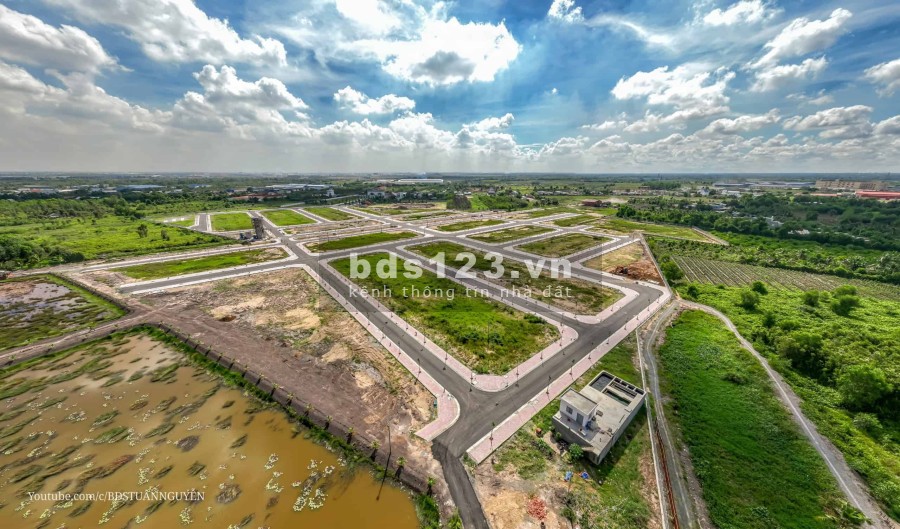 Diamond City ngay mặt tiền đường DT 824 – Đất nền có sổ đỏ, giá chỉ từ 16 triệu/m2