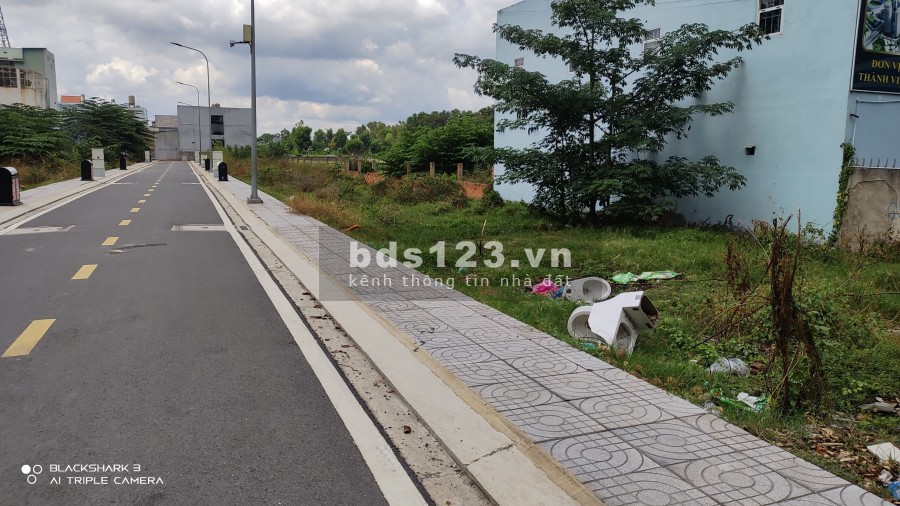 Bán gấp lô đất nề pháp lý đầy đủ ngay khu công nghiệp Vĩnh Lộc A hỗ trợ vay