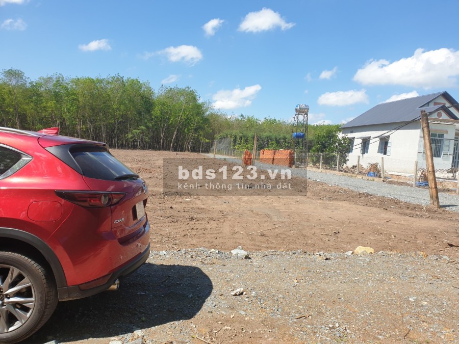 Cần bán đất chính chủ xã Tân Quan huyện Hớn Quản Bình Phước diện tích 200m2 full thổ cư
