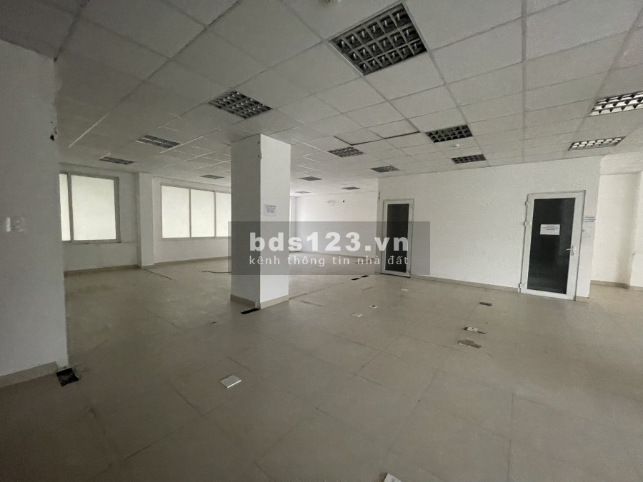 Shophouse Nguyễn Cơ Thạch cho thuê 2 căn liền kề. Hàng hot.