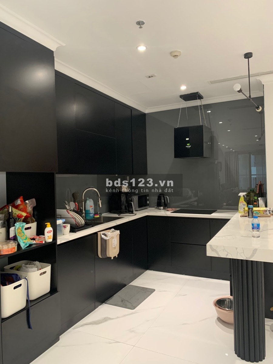 Cho thuê căn góc 03 PN, đủ đồ Times City giá chỉ 21 triệu/tháng ,free phí dịch vụ, có slot oto