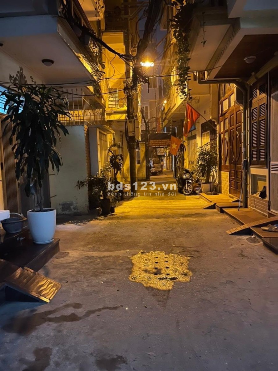 Phân lô Đống Đa 41m, ô tô đỗ cửa 2 mặt thoáng dân trí cao, chừng 30m ô tô tránh