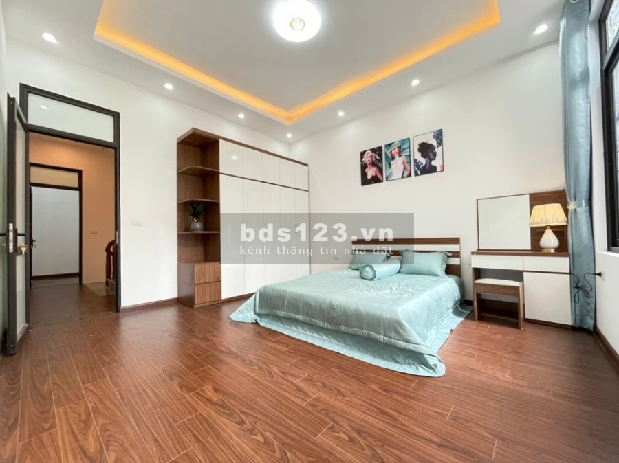 Bán gấp nhà mặt đường Ngô Quyền Quận Hà Đông ô tô kinh Doanh 5 tầng giá 3.45 tỷ 0949433468