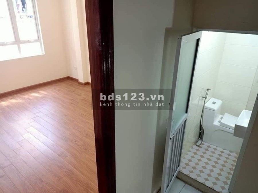 Bán nhà đẹp Nguyễn Trãi Hà Nội 35m2, 4 tầng, mặt tiền 4.5m, ô tô đỗ dừng ngày đêm, giá chỉ 3,95 tỷ